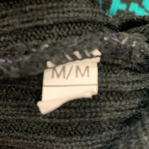 Golden Spider Vintage Sweater – Size Medium - Picture 7 of 7